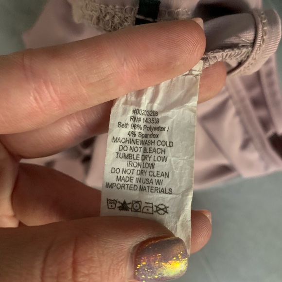 Forever 21 lavender bodysuit. Size small - Picture 4 of 4